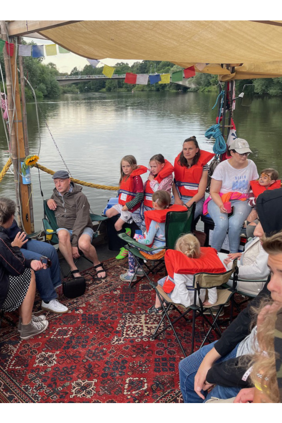 Schwimmende Inseln und Hausboot-Träume erleben image